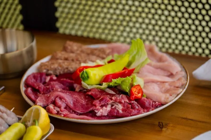 Preparat culinar restaurant Lacul Liniștit #4