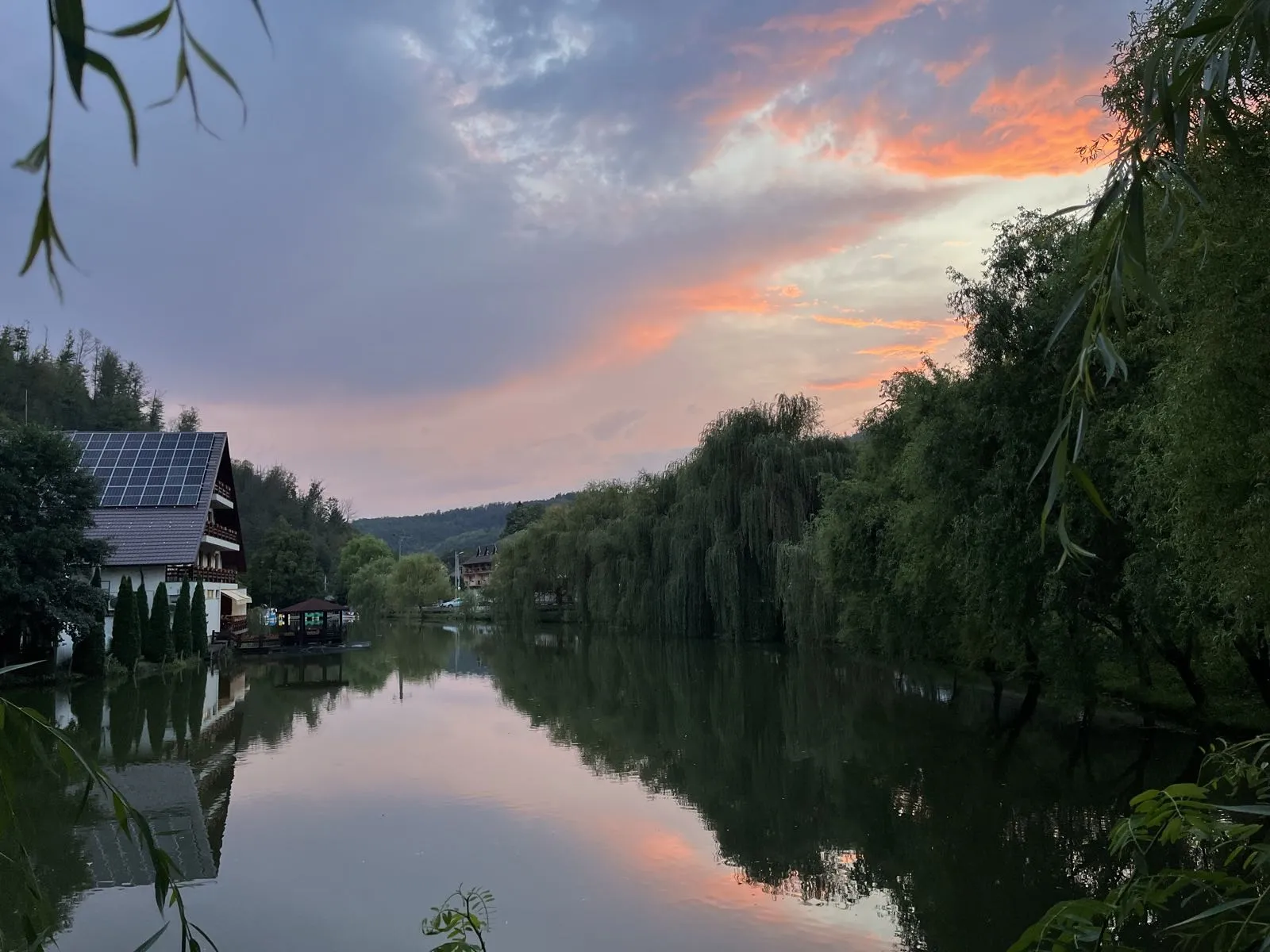 Peisaj Lacul Liniștit Moneasa - Summer