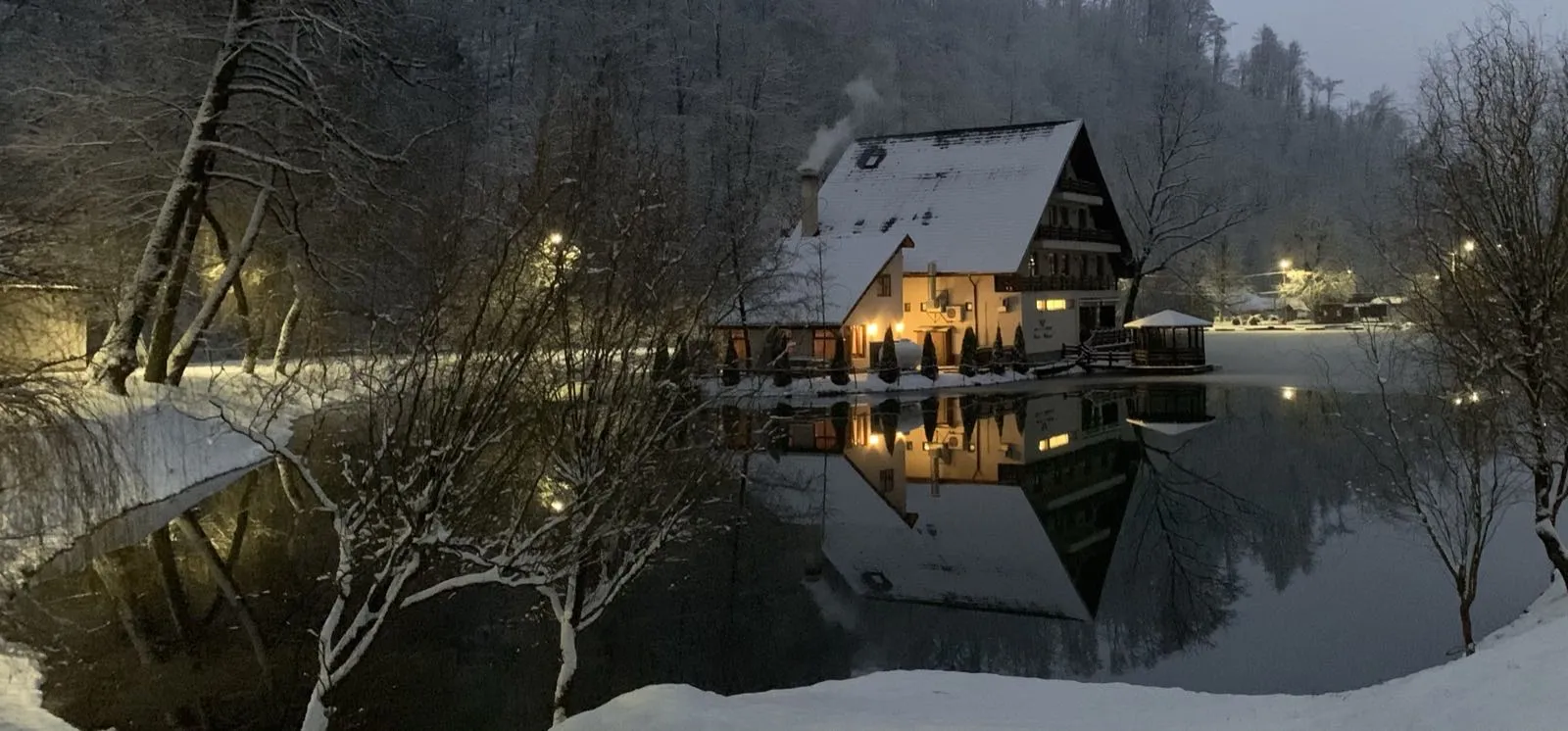 Peisaj Lacul Liniștit Moneasa - Winter